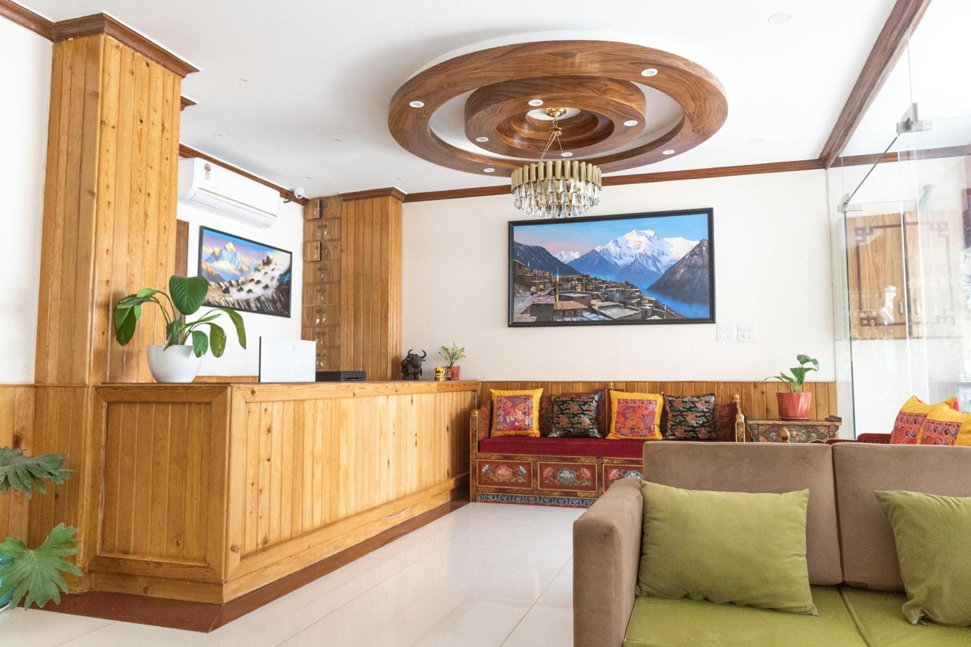 Hotel Yakroo Manang Kathmandu Exterior photo