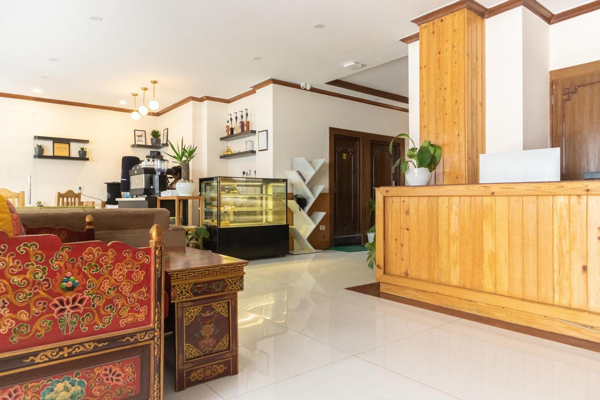 Hotel Yakroo Manang Kathmandu Exterior photo